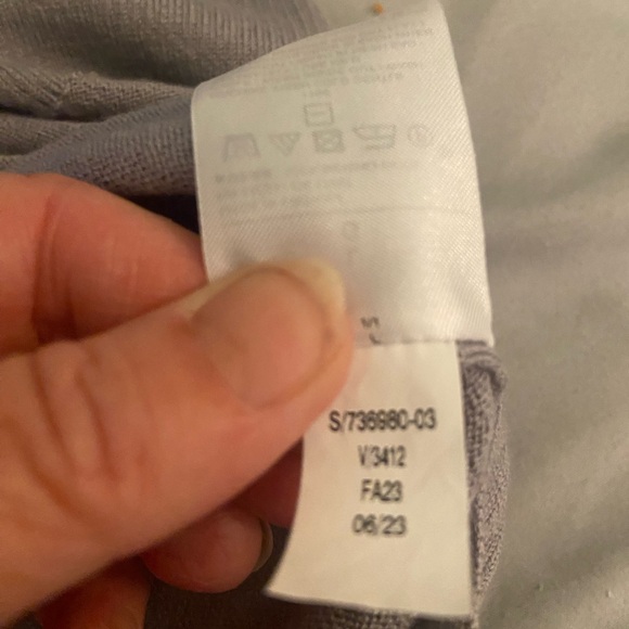 Banana Republic Women's Cowl Neck Sweater - Light Gray Merino Wool - Picture 8 of 15